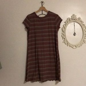 Dress with stripes and ruffle sleeves